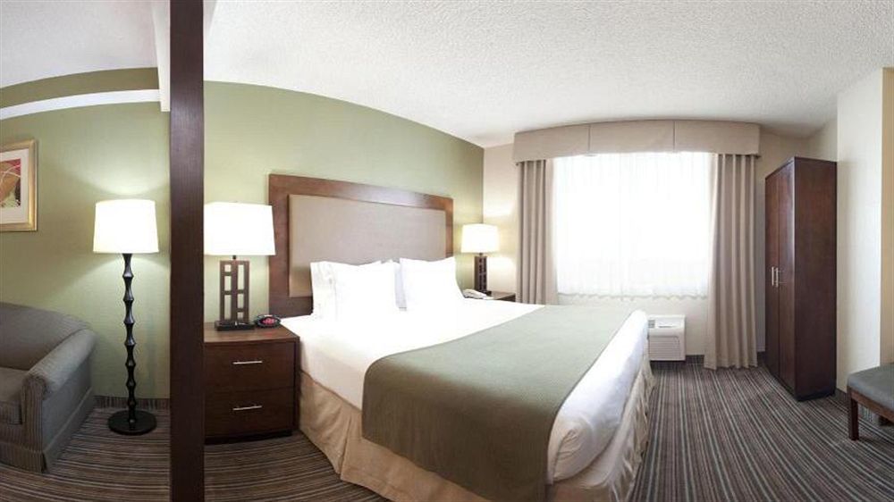 Express & Worth Downtown By Ihg