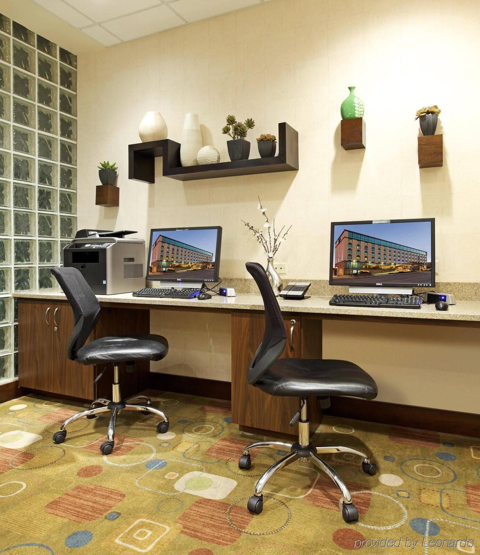 Hotel Express & Worth Downtown By Ihg