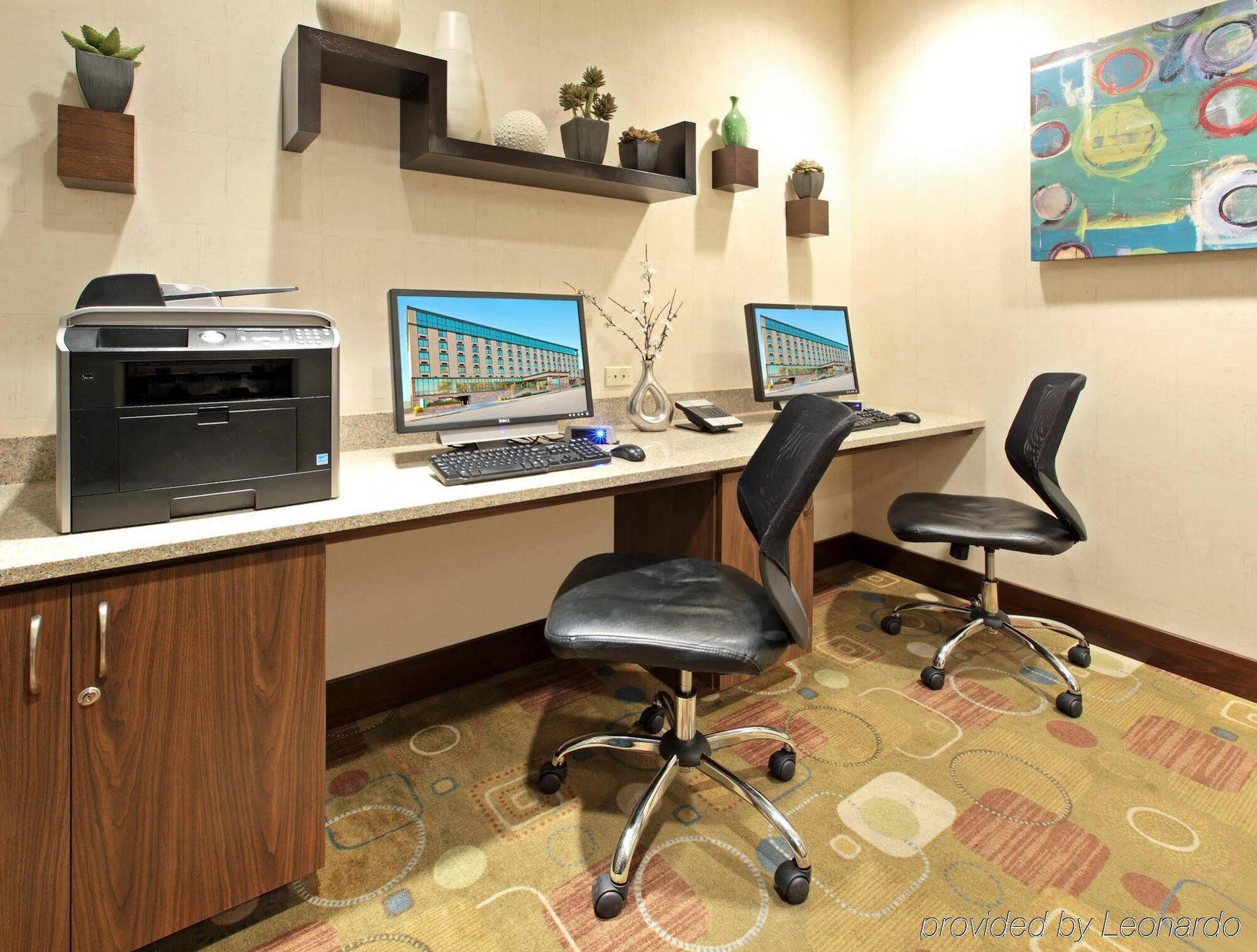 Express & Worth Downtown By Ihg Hotel Fort Worth