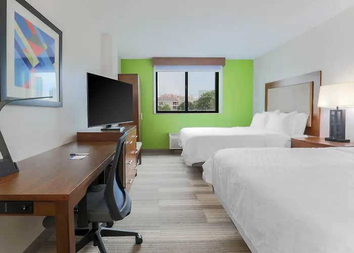 Holiday Inn Express & Suites Fort Worth Downtown By Ihg