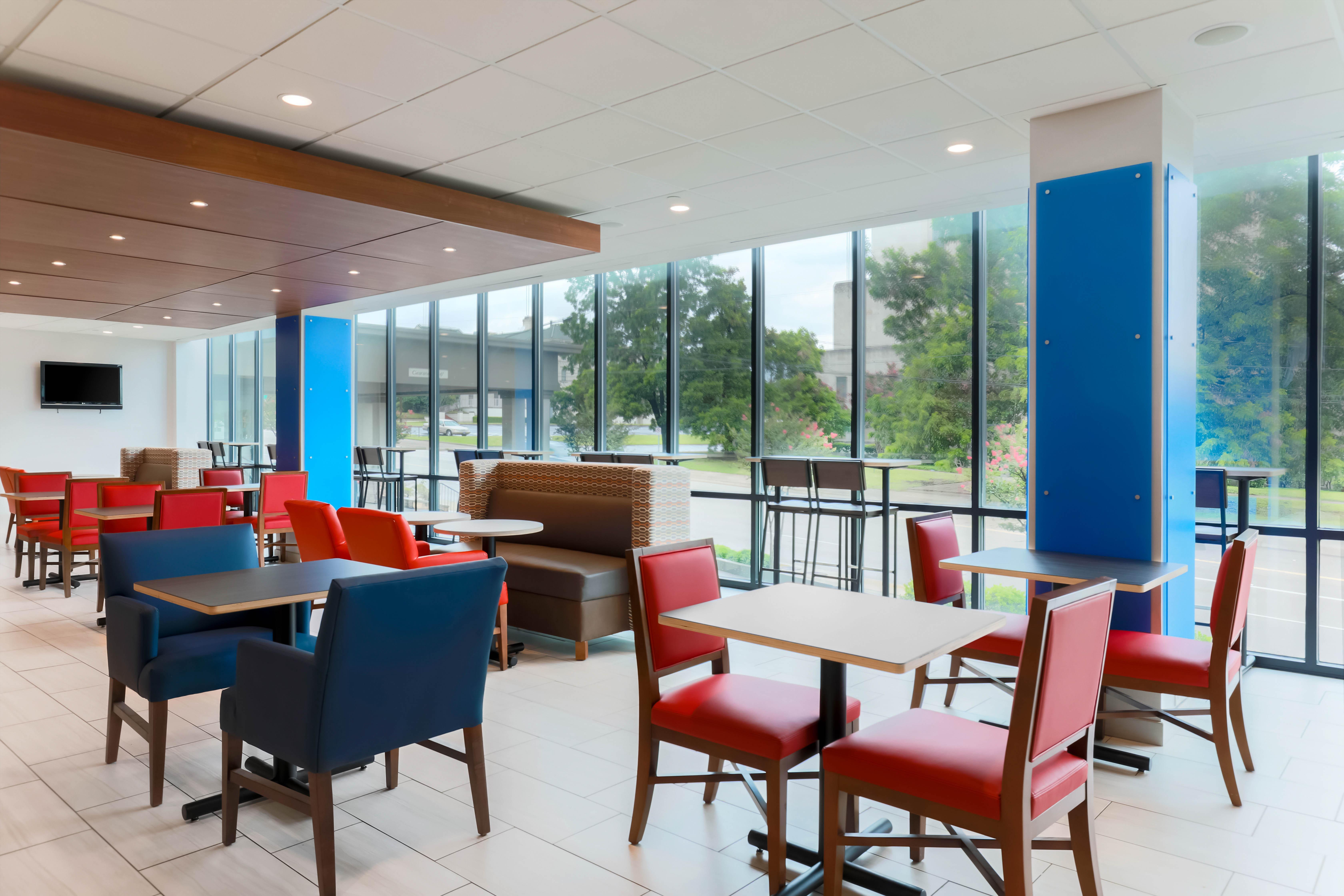 Hotel Express & Worth Downtown By Ihg