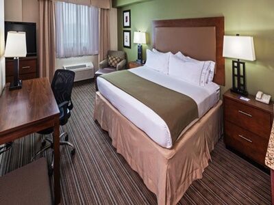 Express & Worth Downtown By Ihg Hotel Fort Worth