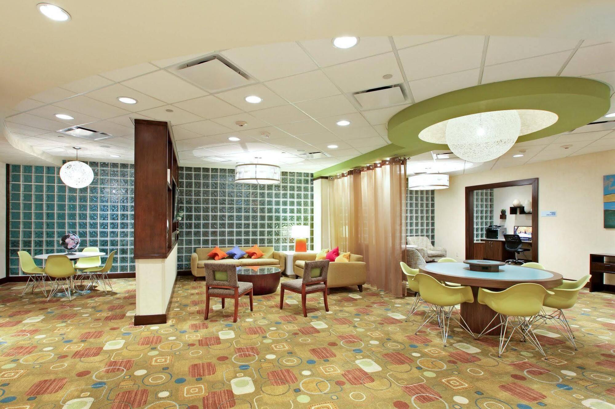 Hotel Express & Worth Downtown By Ihg 3*