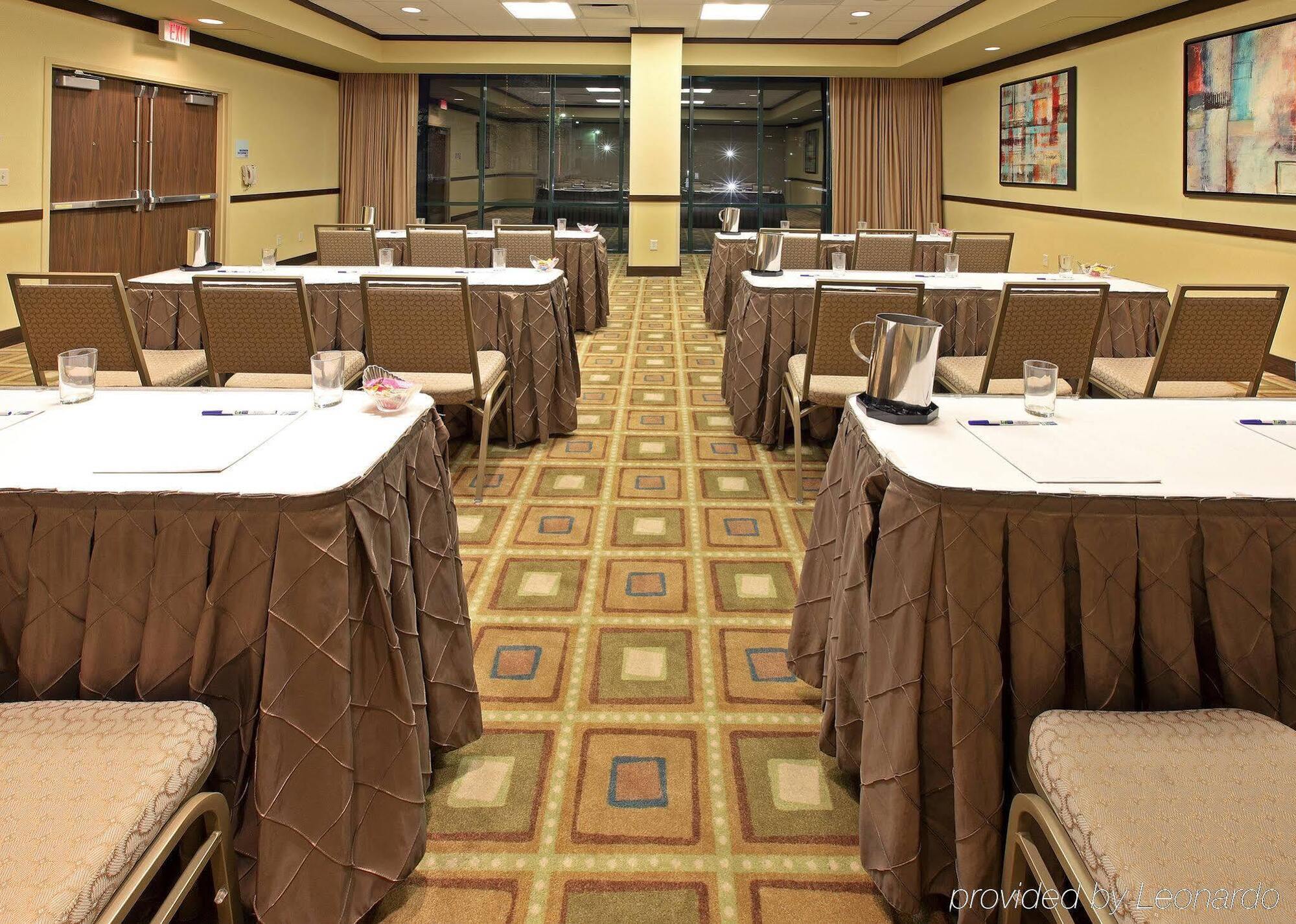 Hotel Express & Worth Downtown By Ihg